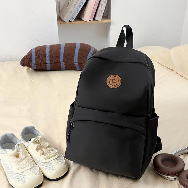 Simple Fresh Large-Capacity Casual Backpack for Girls Lightweight Versatile Travel Commuting Laptop Bag 1980₽