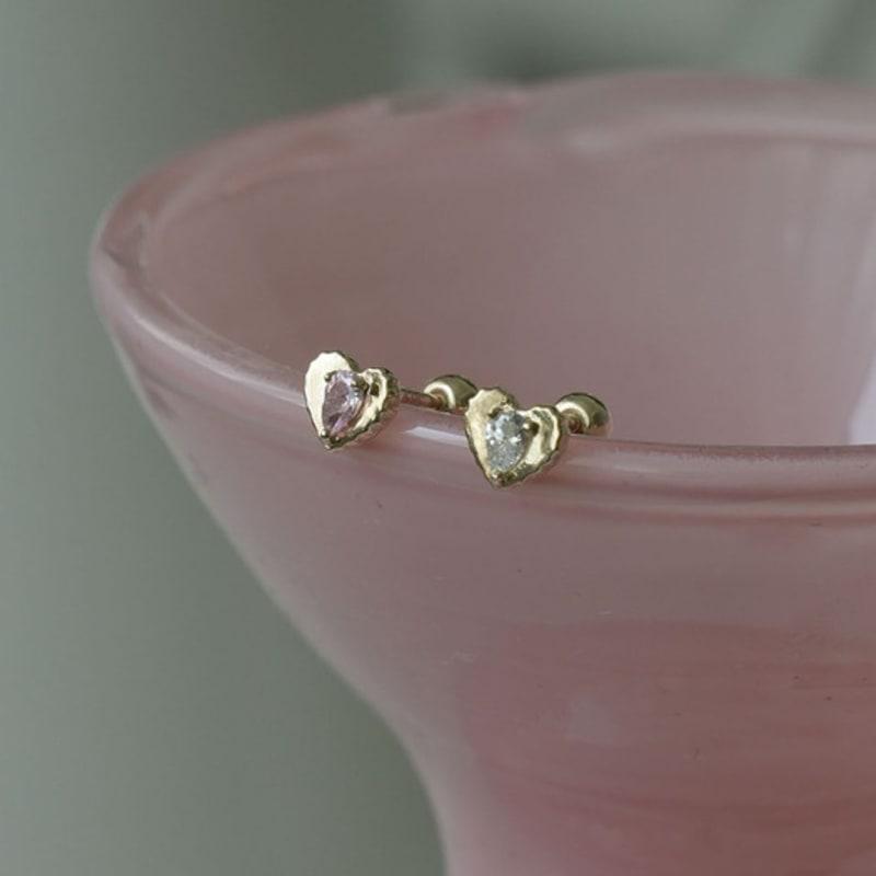 Youngglow 14k Heart Middle Cubic Piercing