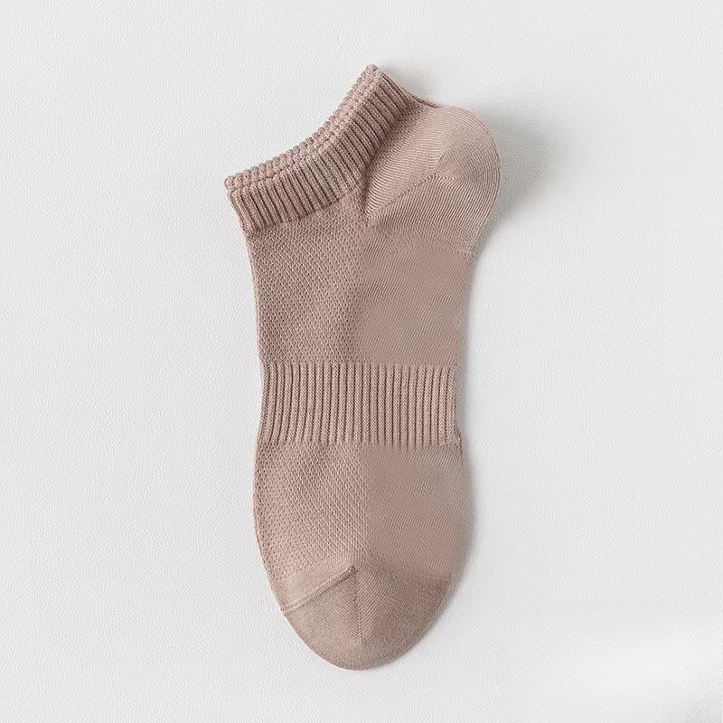 Men's Summer Thin Deodorant Mesh Breathable Sweat Absorbing Sports Socks