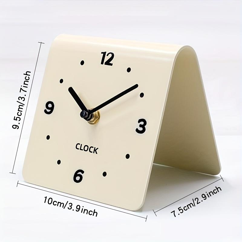 1pc Modern Silent Desktop Clock,Irregular Shape, Plastic Material, Flat Crown, Battery Operated AA, ,Classroom Battery Not Included