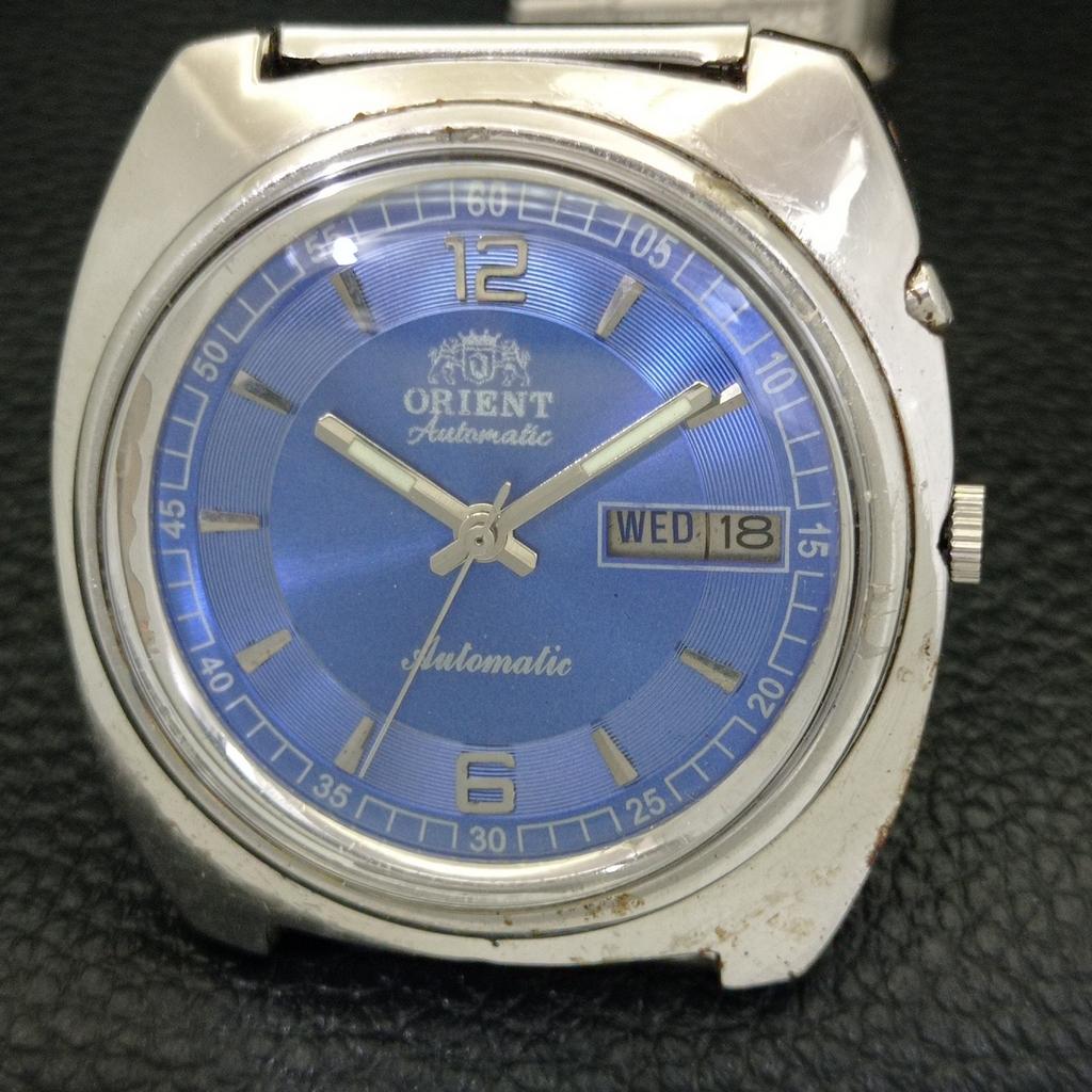 AUTOMATIC 46941 VINTAGE ORIENT JAPAN MENS BLUE COLOR DIAL WATCH a701882-5 R207-a701882