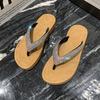 Fashion Hot Selling 2025 Summer Flip Flops New Rhinestone Herringbone Slipper Flat Toe Clip Sandals Sandals Women Beach Slides Indoor