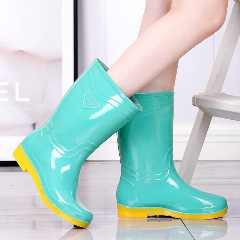 Tall Women's Rain Boots Fashion Classic Rain Shoes Mother Kitchen Non-slip Wear-resistant Waterproof Shoes Women's Rubber Shoes Overalls Cotton Shoes