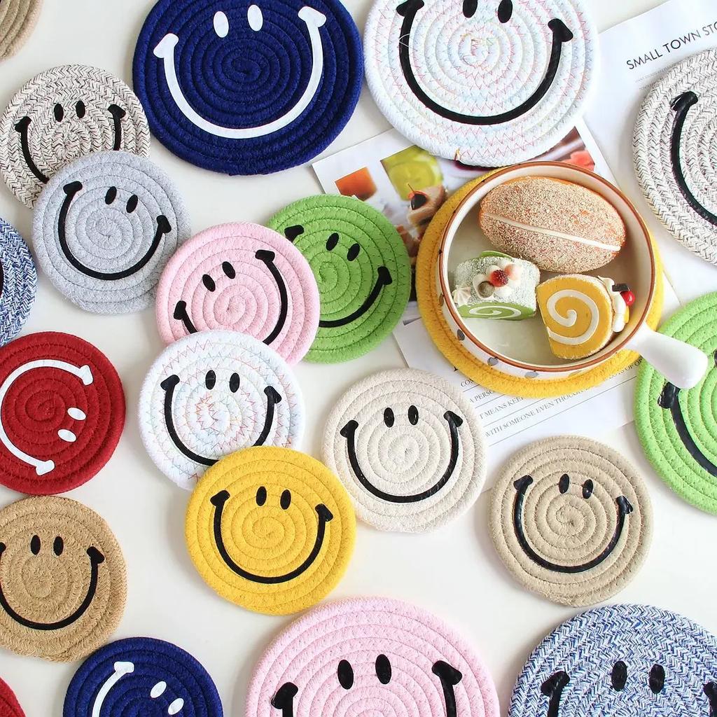 Smile Face Cup Coaster Coffee Drinks Table Mat Protective Placemat Cup Holder Heat Insulation Pad Kitchen Accessories Home Decor