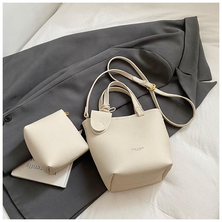 

Fashion This year s popular handbag bag women s casual soft leather lychee pattern shoulder crossbody bucket bag 2025 new trend белый