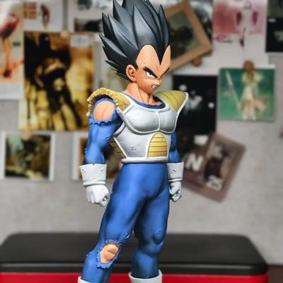 22cm En Stock Dragon Ball Vegeta Combinaison de Combat Saiyan Figurine d'Action Objet de Collection Statue Anime Ornement de Bureau Cadeaux Surprise PVC Rond Sensoriel