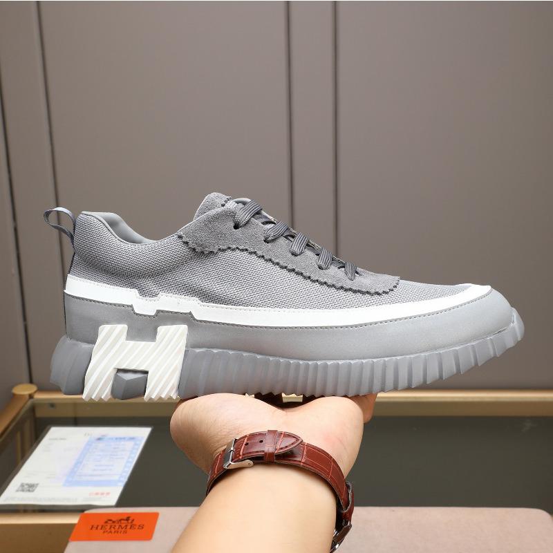 New Fashionable Sports and Leisure Shoes with Low Cut Breathable Comfortable and Lace Up Design for European Stations Trendy Board Shoes for Men