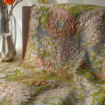 Tissu à bulles en relief de fleurs jacquard tissé de luxe, tissu doux et élégant à la mode, texture 3D pour la couture de robes et d'ameublement
