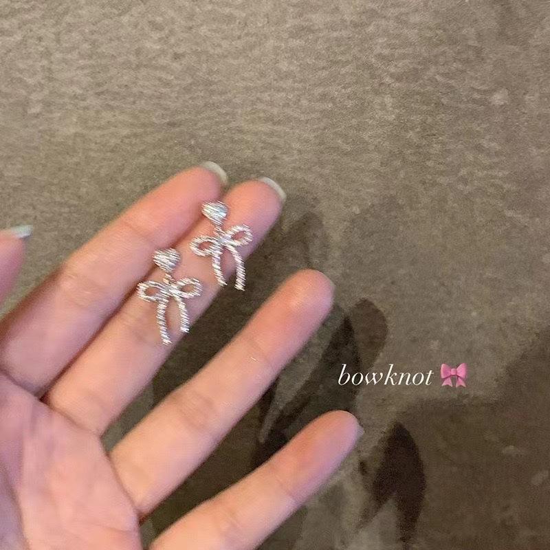 

Серьги Love Bow, женские новогодние серьги Tide, темперамент, продвинутое чувство, изысканные серьги, женская вспышка