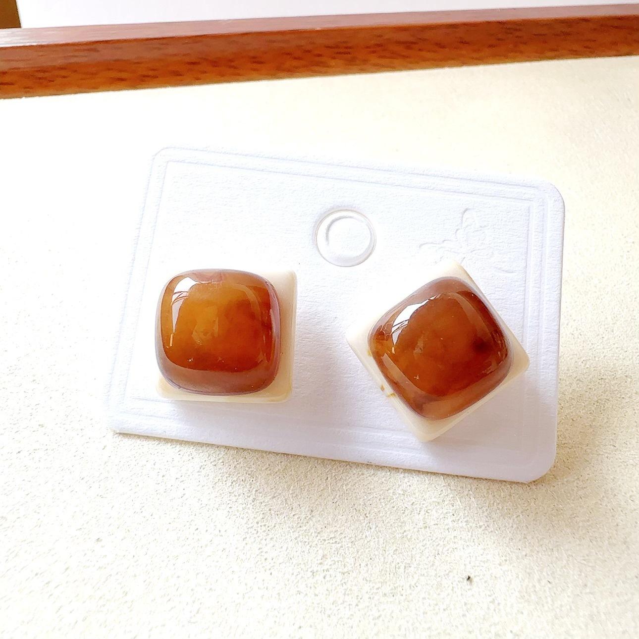 French Retro Square Earrings European and American Style Fashionable and Personalized Earrings Ladies  Travel Accessories