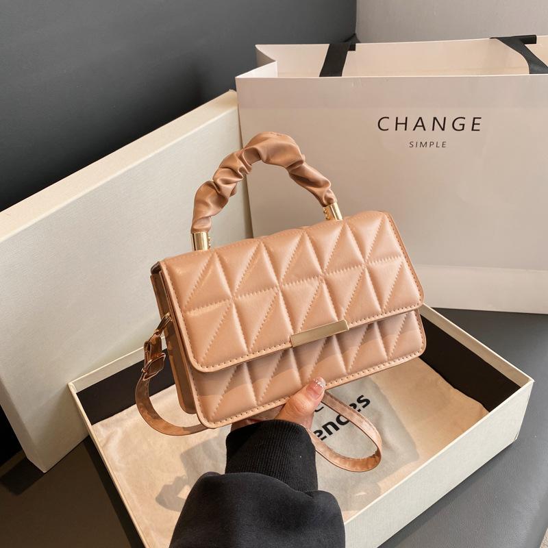 

Повсякденна приміська сумка через плече Нова весняна сумка 2024 жіноча модна проста сумочка з нішевим дизайном хакі