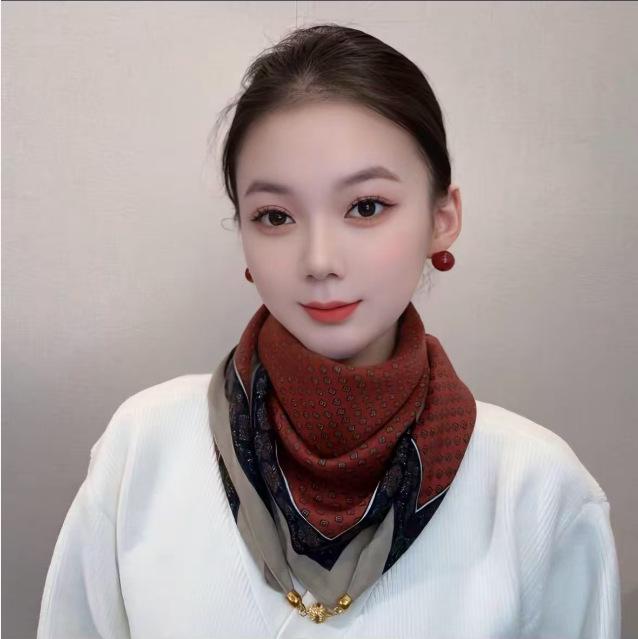 Spring & Autumn Influencer Silk Scarf: Trendy, Versatile, Elegant Style for Ladies