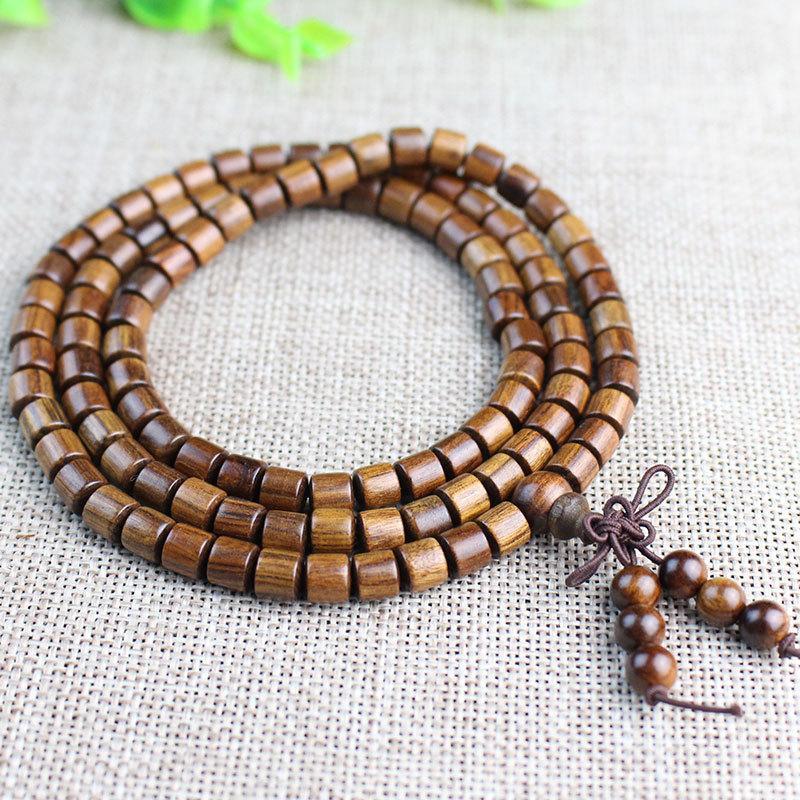 Natürliches Holz 108 Mala Perlenarmband Glatte Oberfläche Milder Duft für Yoga Spirituelle Suchende Geschenke