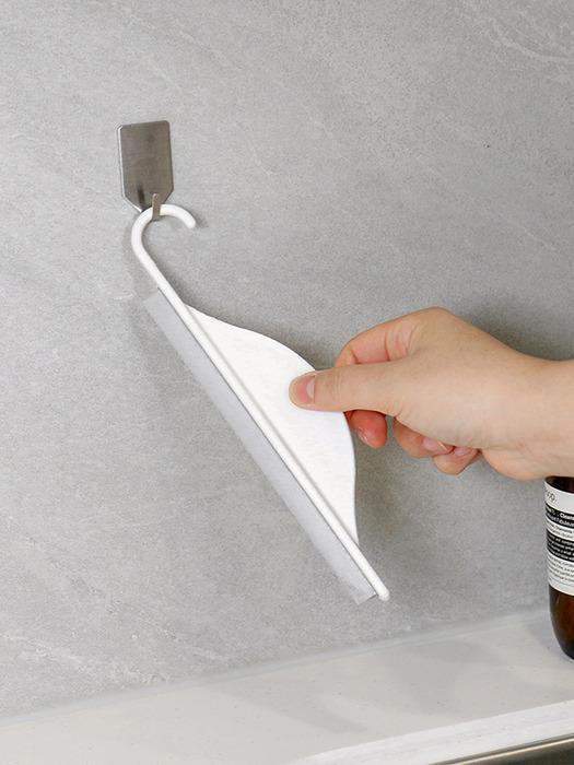HOMETUDIO HOMETUDIO Mini Squeegee + Stainless Steel Hook 1P Mini squeegee + stainless steel hook 1P