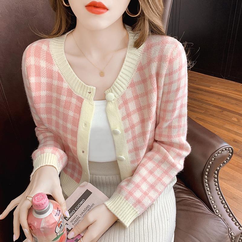 Spring slim checkerboard short small plaid knitted sweater women's top with cardigan inside small coat