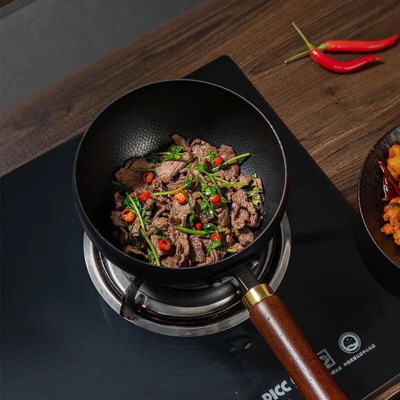 Yoshida Craftsman Cast Iron Non-stick Wok