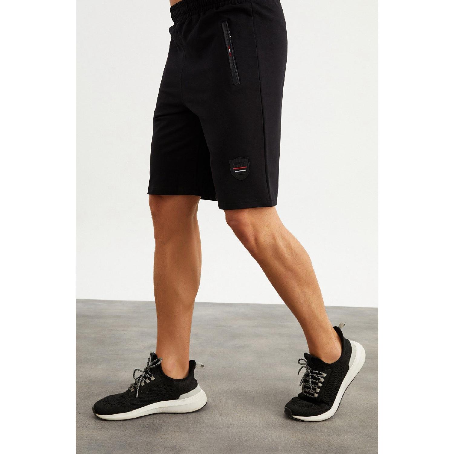 

201759 Black Men s Shorts With Pocket Embroidery Detail S чёрный
