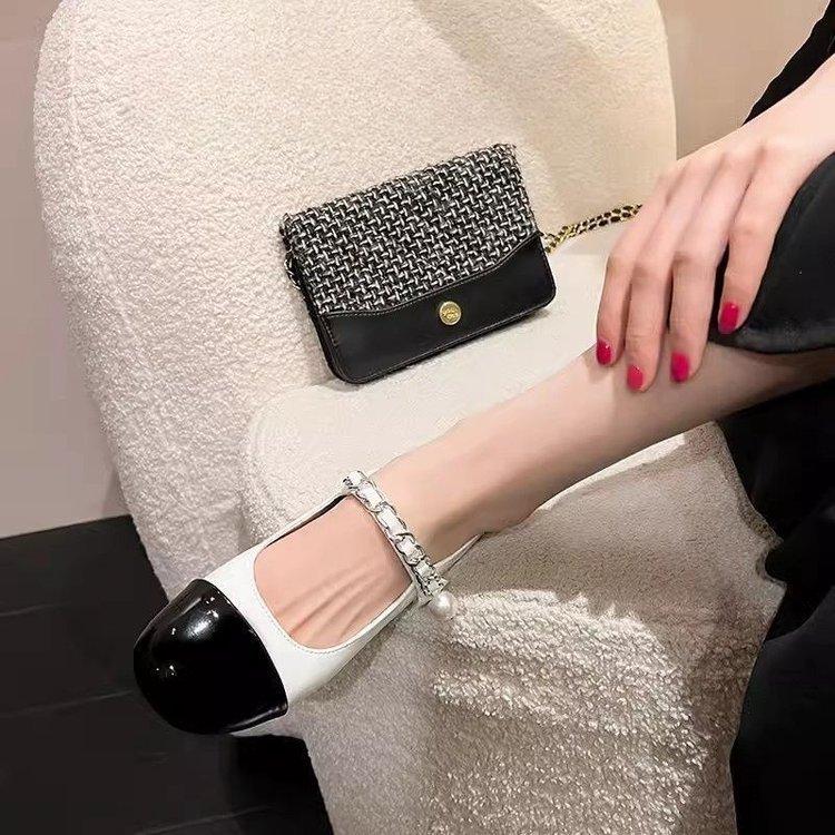 Mary Jane Kleine Lederschuhe Mädchen 2025 Herbst Neu Feenstil Perlenschnalle Vielseitige Flache Bohnen Einzelne Schuhe Frau