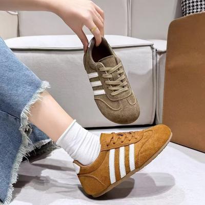 Retro Women's New Flat-bottomed Casual Sports Board Shoes Breathable and Versatile Small Lazy Casual Shoes