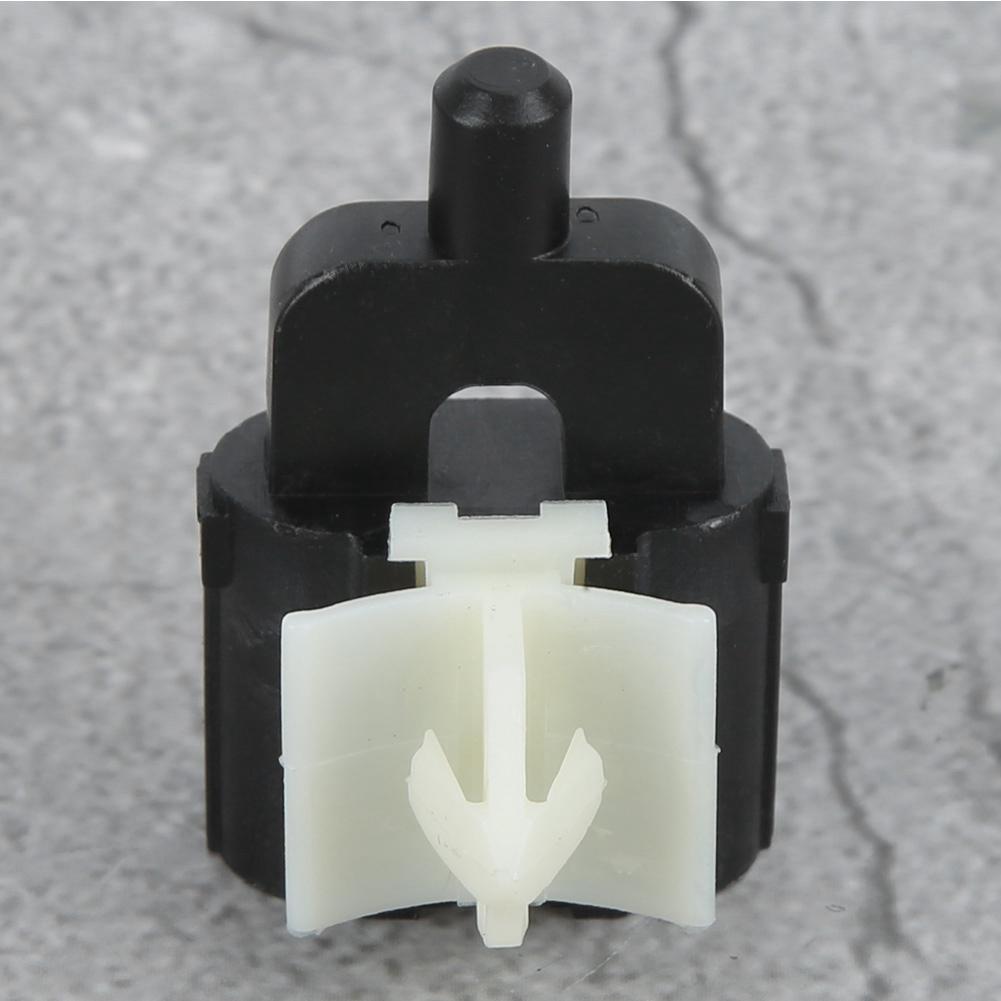 Air Ambient Temperature Sensor  Transducer 96433317 Fits for Chevrolet
