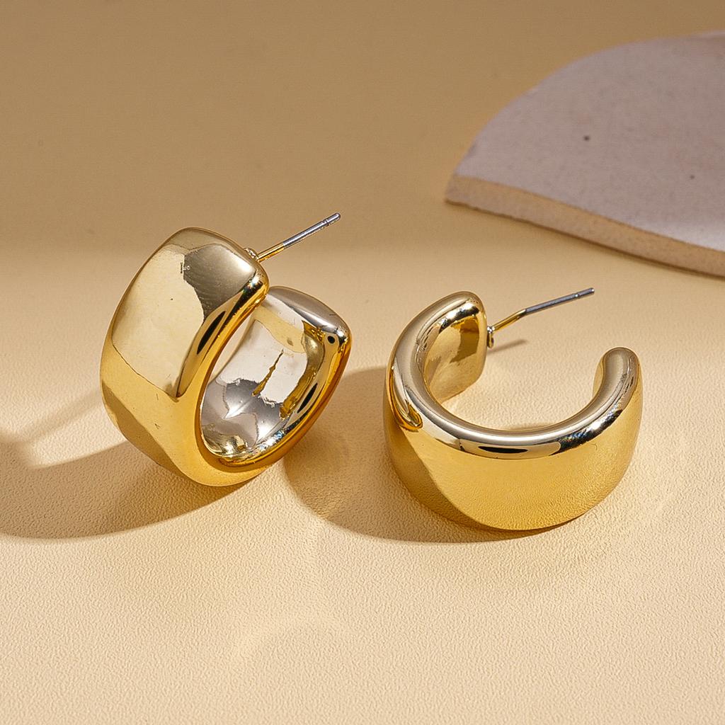 Personalized metal sense geometric C-shaped water drop-shaped steel needle stud earrings fashion ins niche earrings