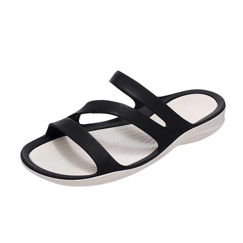 Sandals And Slippers Ladies Wear A Flip Flop In The Summer Home Bathroom