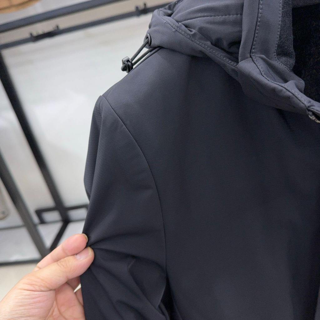 H Family Hooded Jacket: Stylish, Casual, Versatile with Detachable Lining - Model 4Y003A