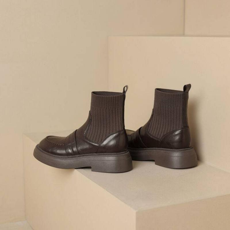 Autumn and Winter Platform Martin Boots Women's Rubber Sole Leather Boots Women's Comfortable Medium Heel Large Size Women's Boots Korean Versio
