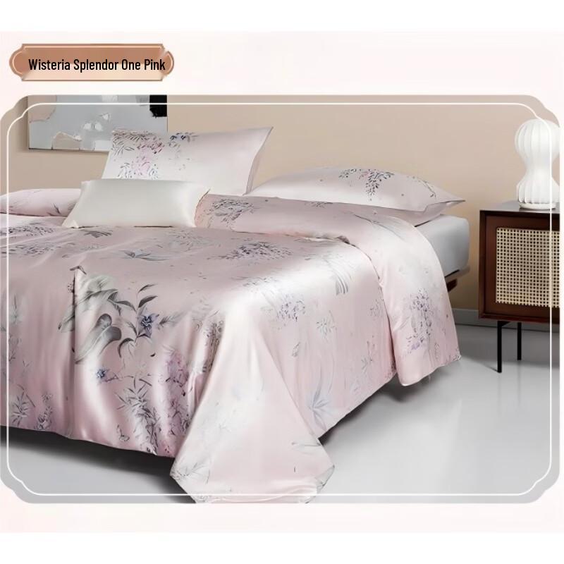 

Taihu Snow 100% Mulberry Silk Summer Quilt - Wisteria Blossom