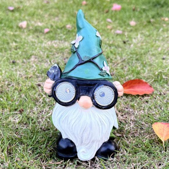Garden Gnome Statue Outdoor Gnome Sculpture with Solar Lights Resin Gnome Holding Telescope Decoration for Lawn Yard Patio