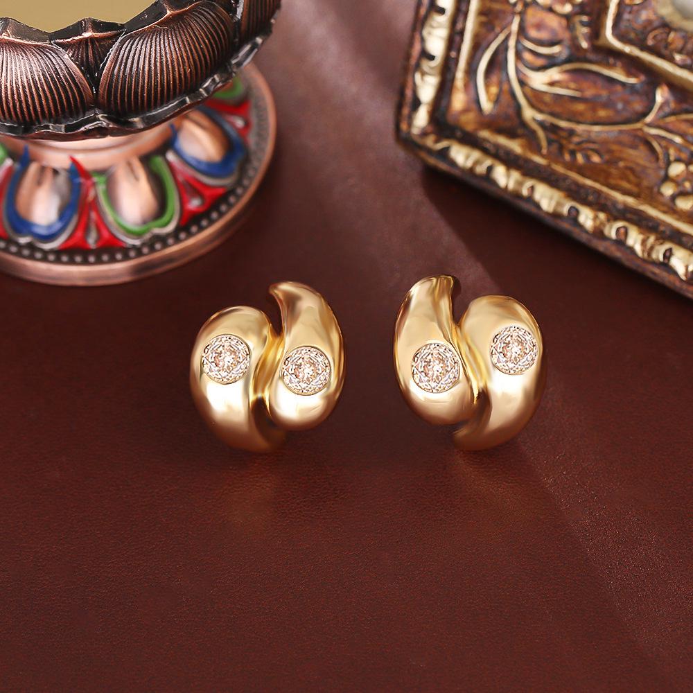 Elegant Zircon Teardrop Earrings: High-End, Trendy Design with Unique Charm, Net-Red INS Style Jewelry