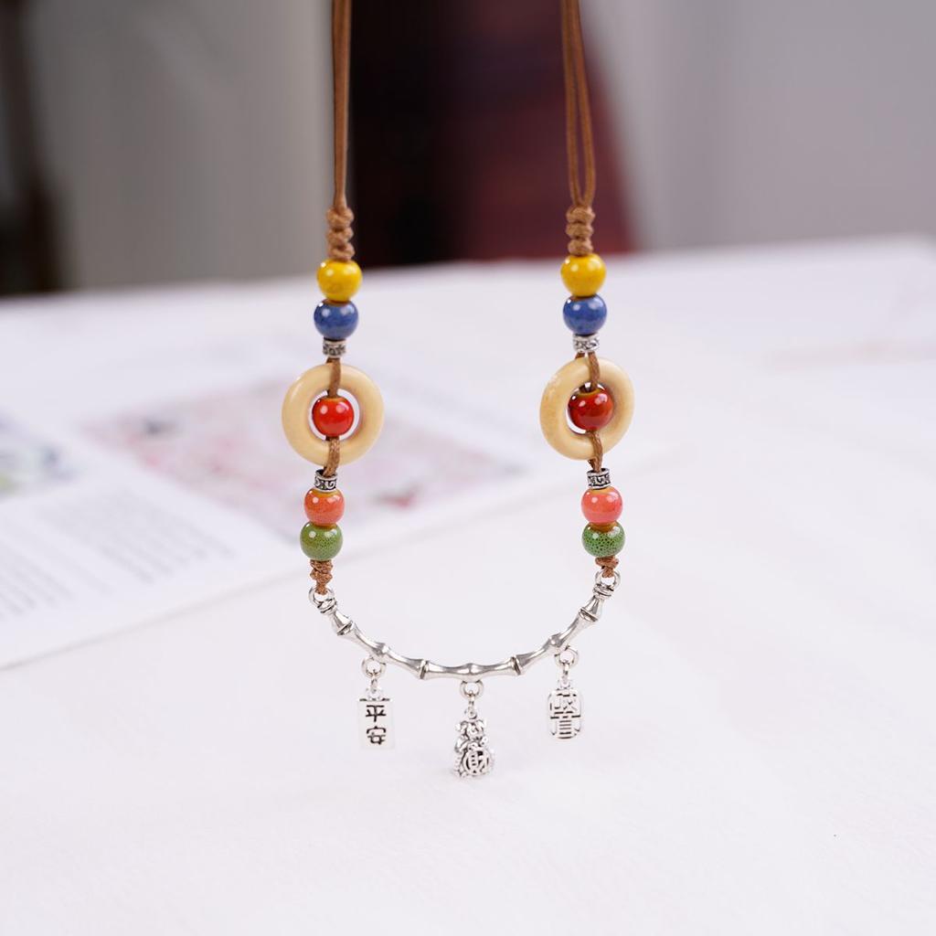 Factory direct sales ceramic necklace does not fade light luxury niche sweater necklace