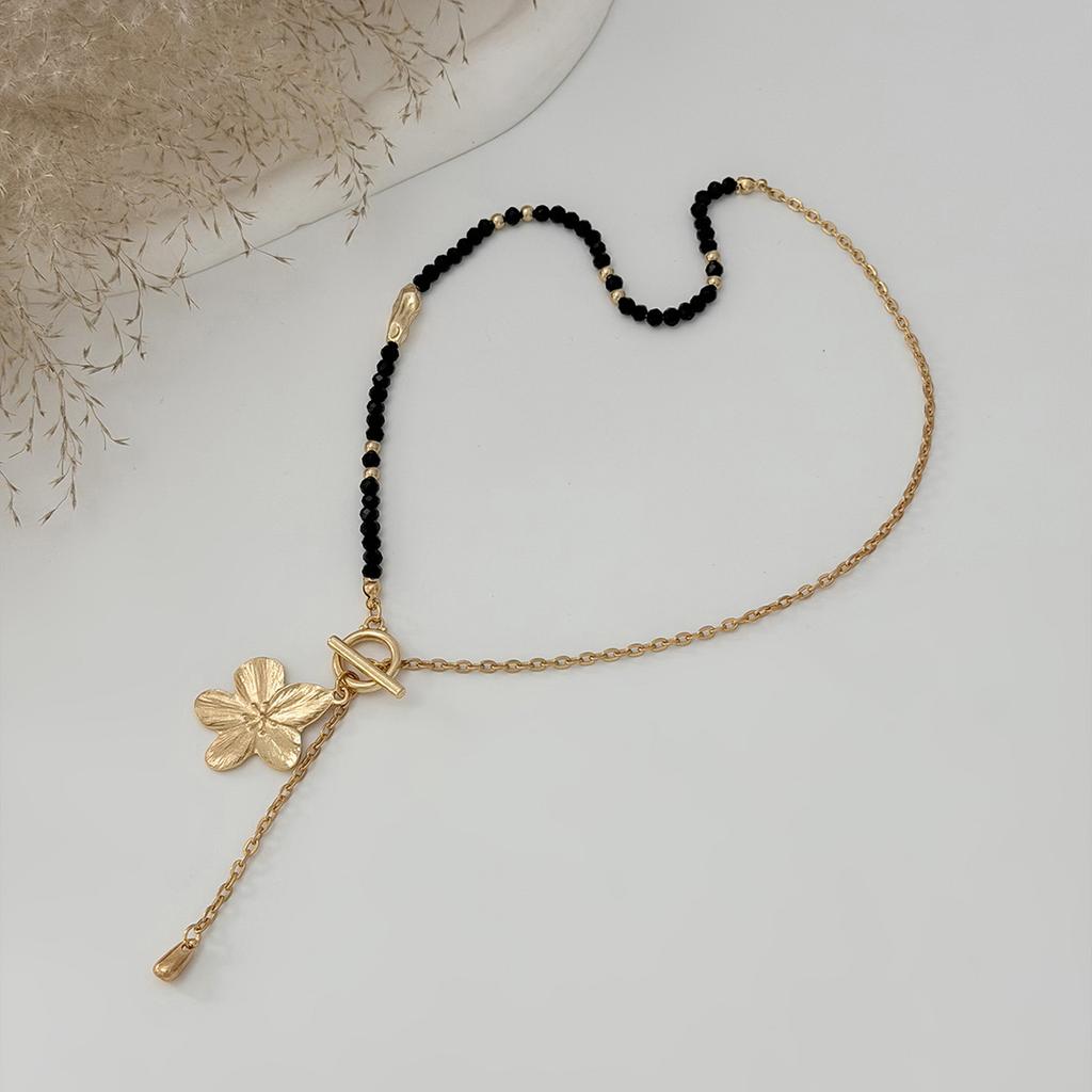 Flower Pendant Necklace for Women Vintage Adjustable Crystal Beaded Choker Jewelry Accessory