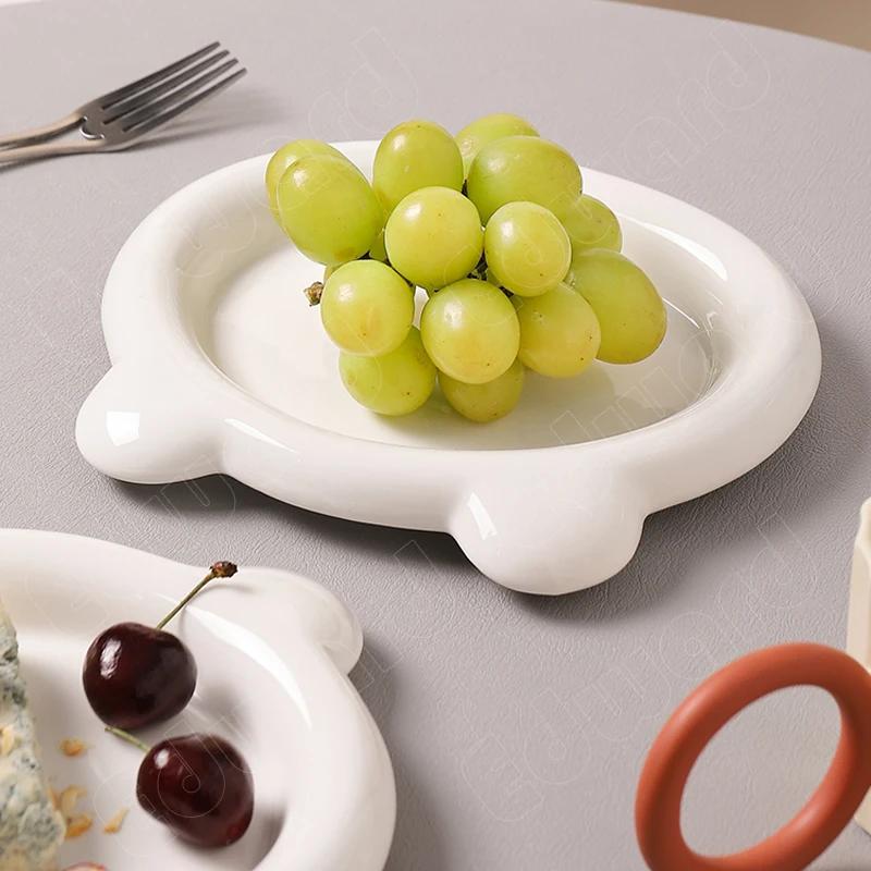 Simple Creative Plate Little Bear Design Plate Modern Solid Color Ceramic Dinner Plates Breakfast Plates Afternoon Tea Tableware
