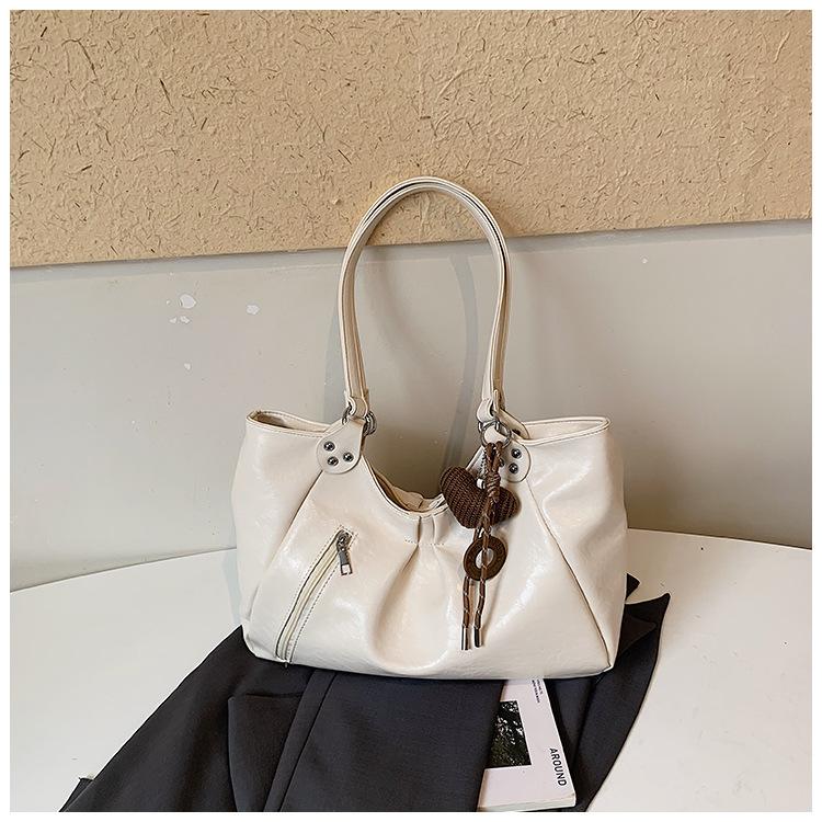 Tote Bag - Large Capacity Commuter Woman's Bag - Chic Single Shoulder Bag