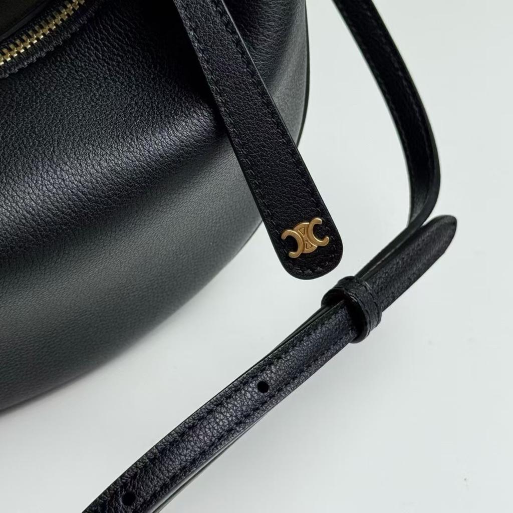 Cowhide crescent bag handbag underarm bag 2025 new casual shoulder bag messenger bag first layer women's bag mini