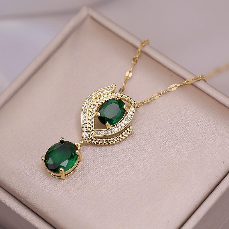 Women's Fashion Heart Pendant Necklace - Elegant, Simple Design, Versatile Clavicle Chain Jewelry