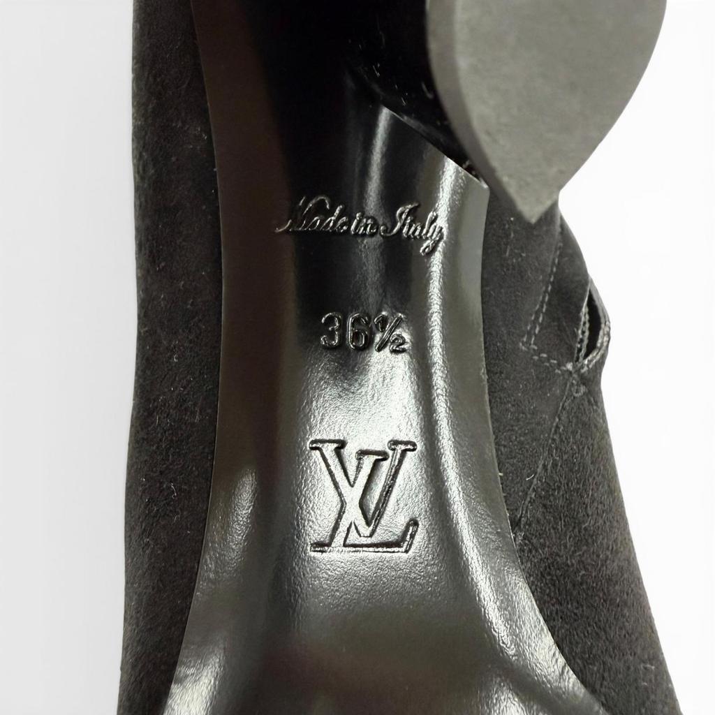 Great LOUIS VUITTON Short Boots Black Suede Leather Women 36.5 Used
