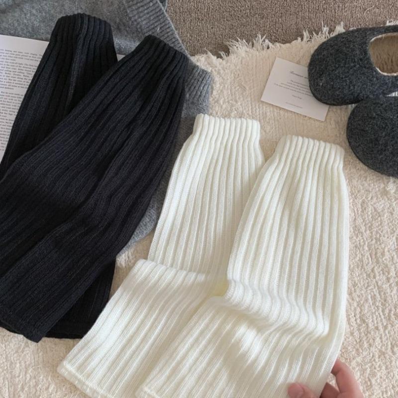 Winter and Autumn Thick Yarn Knitted Thick and Warm Leg Coverings That Make Legs Look Slimmer, Pure White Leg Coverings