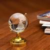 Glob de Cristal Feng Shui cu Suport Auriu – Piesă Decorativă cu Energie Pozitivă pentru Decor Birou și Masă de Studiu | Glob Vastu pentru Acasă