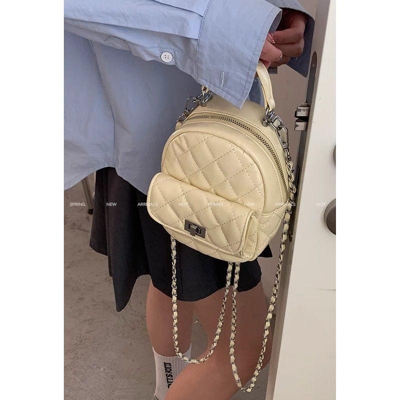 IELGY Ladies Backpack Summer Fashion All-Match Portable Chain Travel Bag