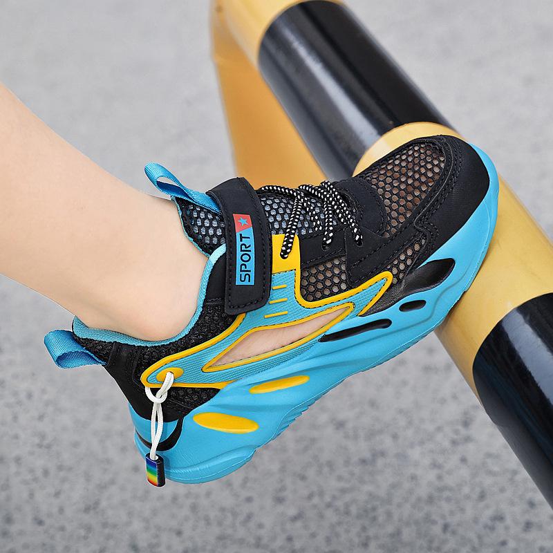 Breathable Boys' White Mesh Sandals with Velcro - Non-Slip Summer Running Shoes