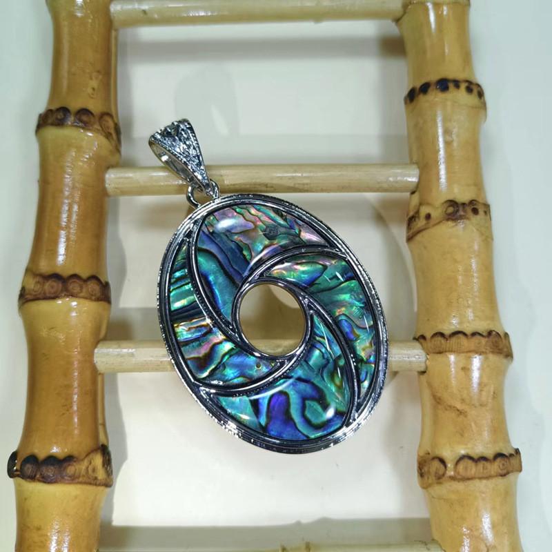 Shell Inlay Geometric Pendant Necklace With Diy Charm For Fashion Enthusiasts
