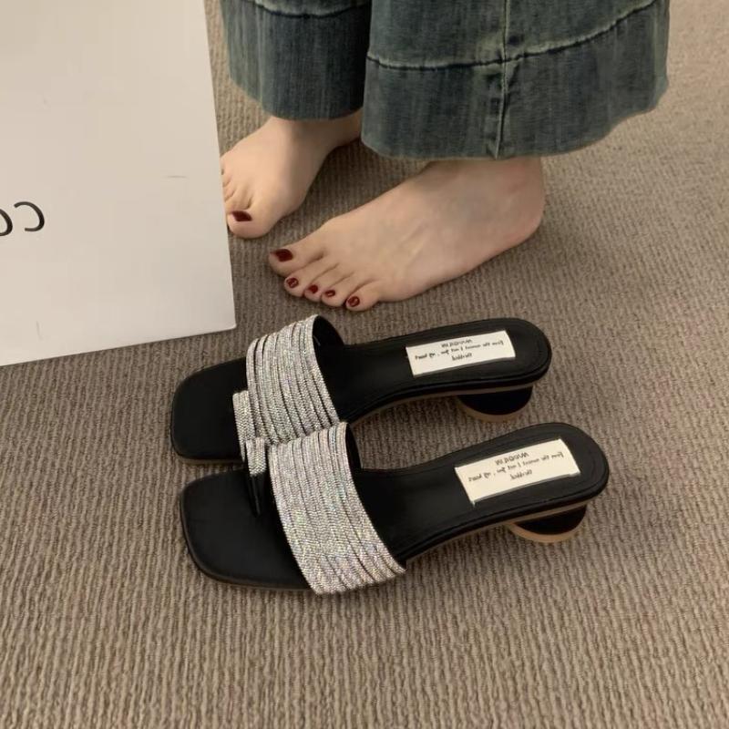 Fashion 2025 Summer Women Crystal Clip Toe Slippers Concise Thick Low Heel Slide Ladies Outdoor Dress Sandalias