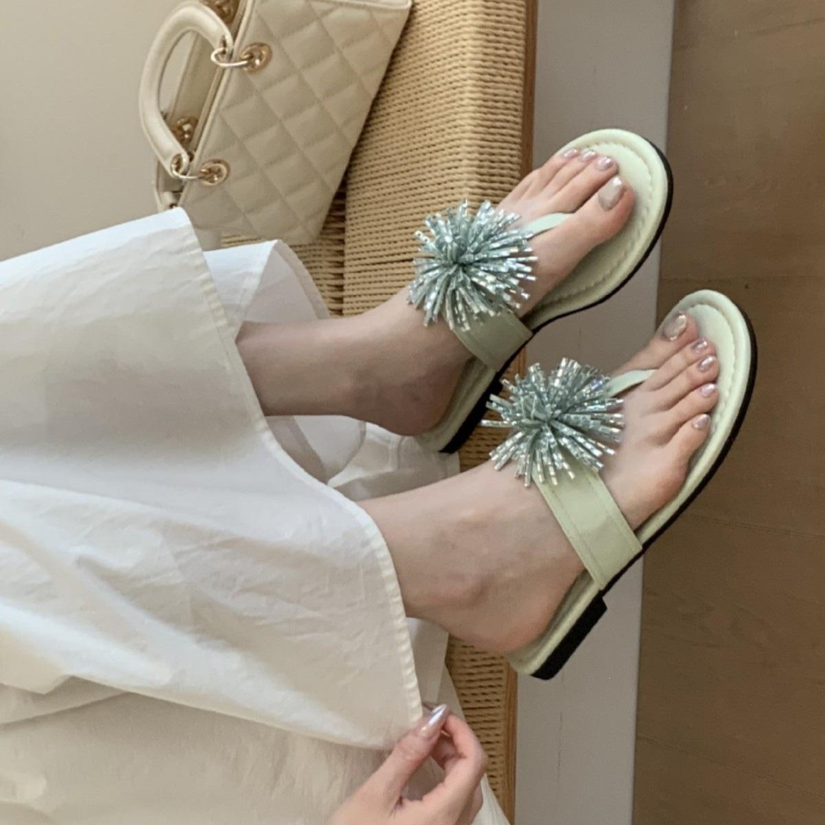 French Fireworks Rhinestone Premium Flat Flip-Flops Women Summer Wear Square Head Vacation Toe Cool 35 5390₽