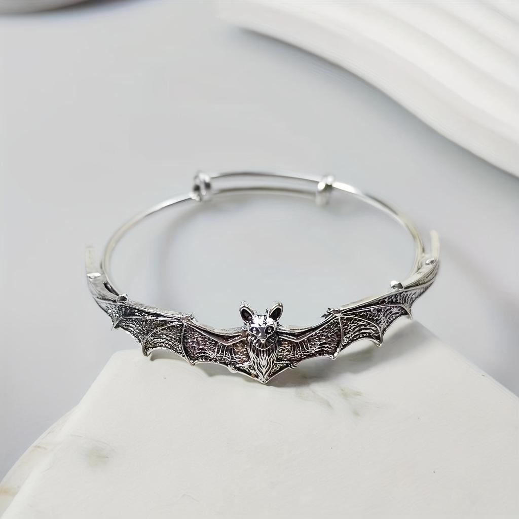 Gothic Personality Creative Bat Bracelet Ladies Punk Retro Bracelet Jewelry Couple Bracelet
