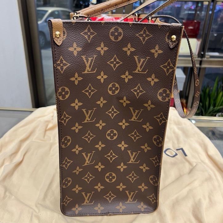 [Tweedehands] Louis Vuitton Onthego GM 'Bruin Monogram Canvas/Bruin Monogram Reverse Canvas' - Zeer Goed #1MX8MJX