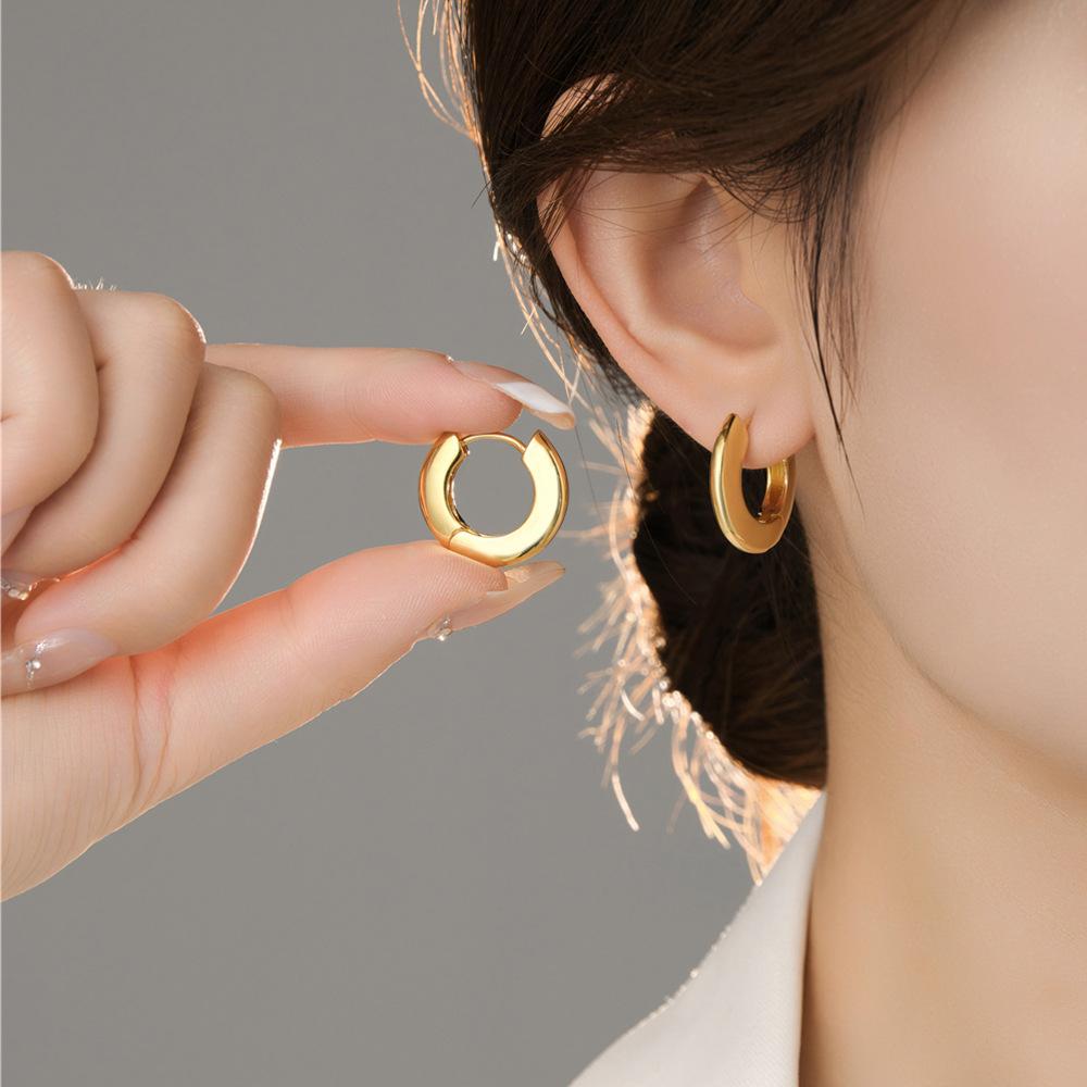 New 925 Sterling Silver Heart Stud Earrings For Women High Quality Exquisite Student Girlfriend Jewelry Accessories Heart GiftGood Product