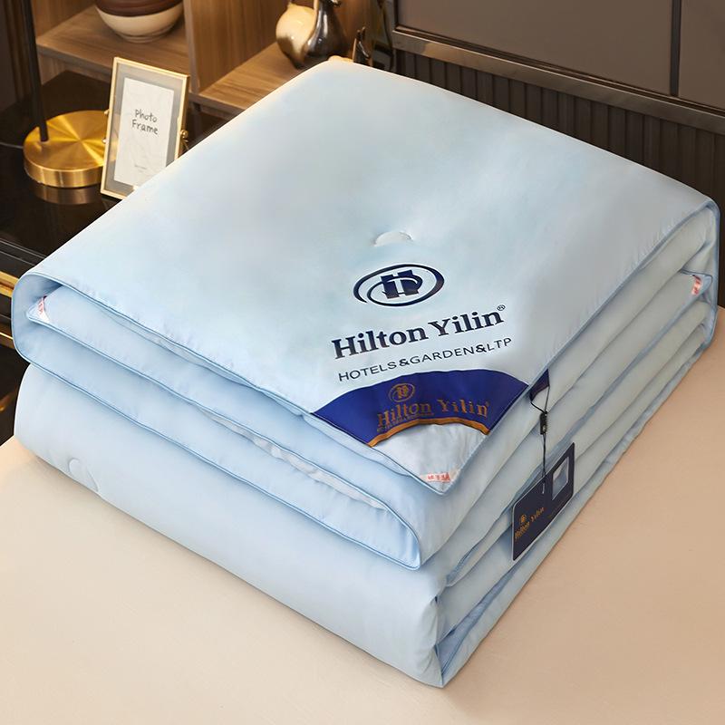 DoubleTree by Hilton All-Season Feather Down Quilt - Hotel Style for Spring, Autumn, and Winter.