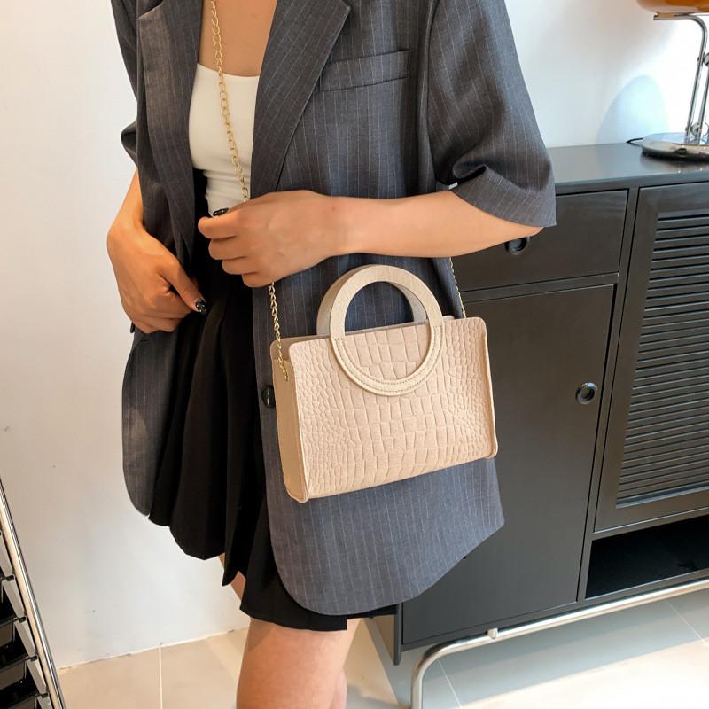 Trendy Fashionable Retro Small Crossbody Bag Stylish Chain Handbag In Black White And Khaki